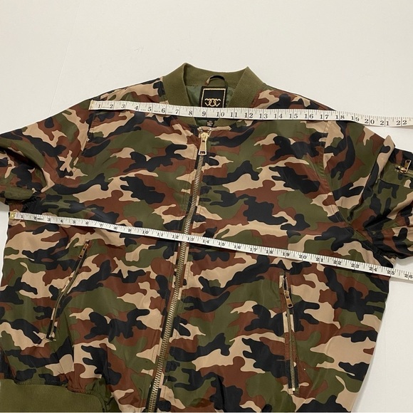 Lightweight Camo Nylon Bomber Jacket Woman Size 1X - Picture 12 of 15
